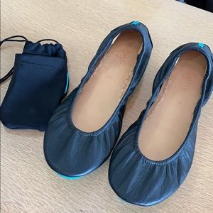 Tieks black size 9